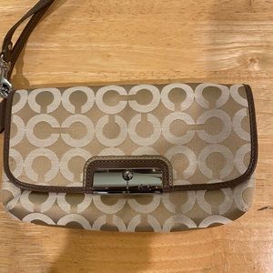 Coach small signature wristlet